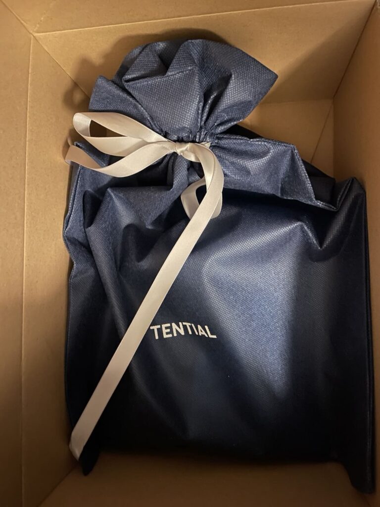 TENTIAL商品がラッピングされて届いた箱内の画像